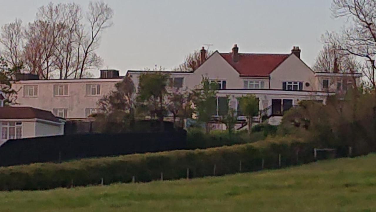 Sandown Manor المظهر الخارجي الصورة
